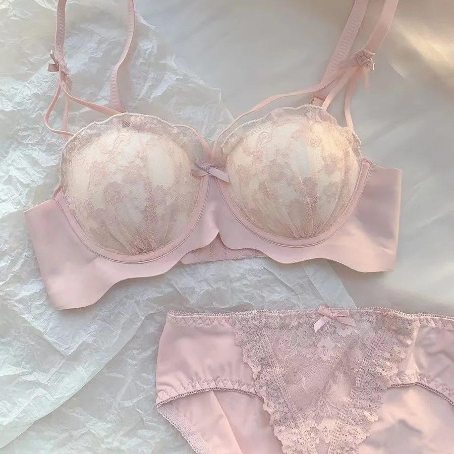 New Sweet and Cute Girl Free Undergarment Women’s Comfortable Bra Cover Set